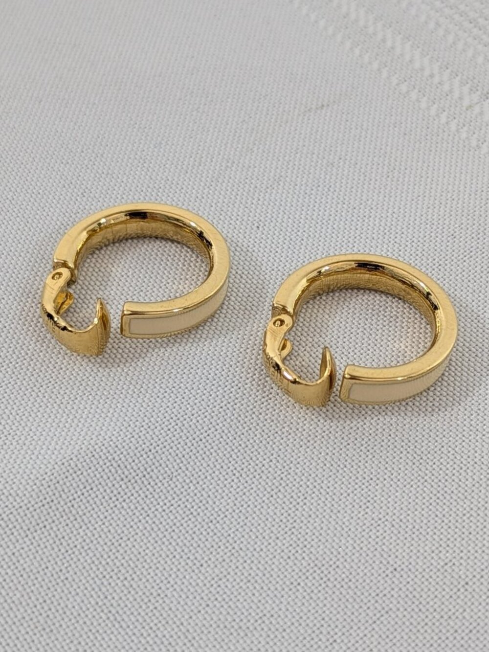 Vintage Crown Trifari Clip-on Hoop Earrings - Gold Metal with Cream Enamel Band - Picture 3 of 6